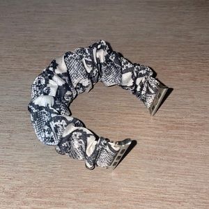 Apple Watch band | Scrunchie